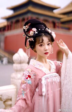 {{brizy_dc_image_alt imageSrc=